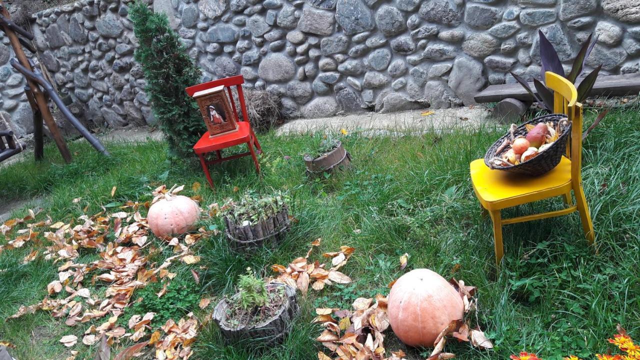 Artsiv Guesthouse Dilijan Exterior photo